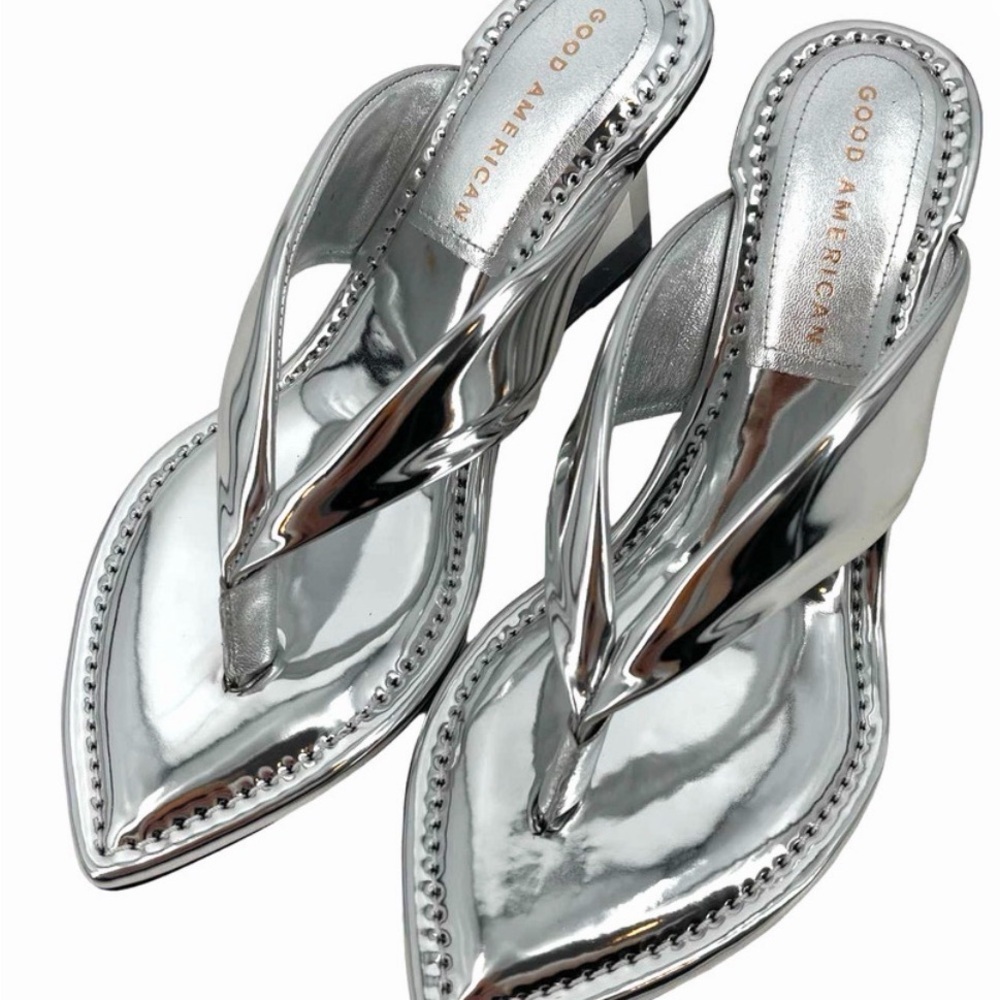 Good American Silver Metallic Pointed Thong Heels - Picture 2 of 13